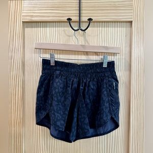 lululemon Tracker low rise shorts, 4” inseam, size 6